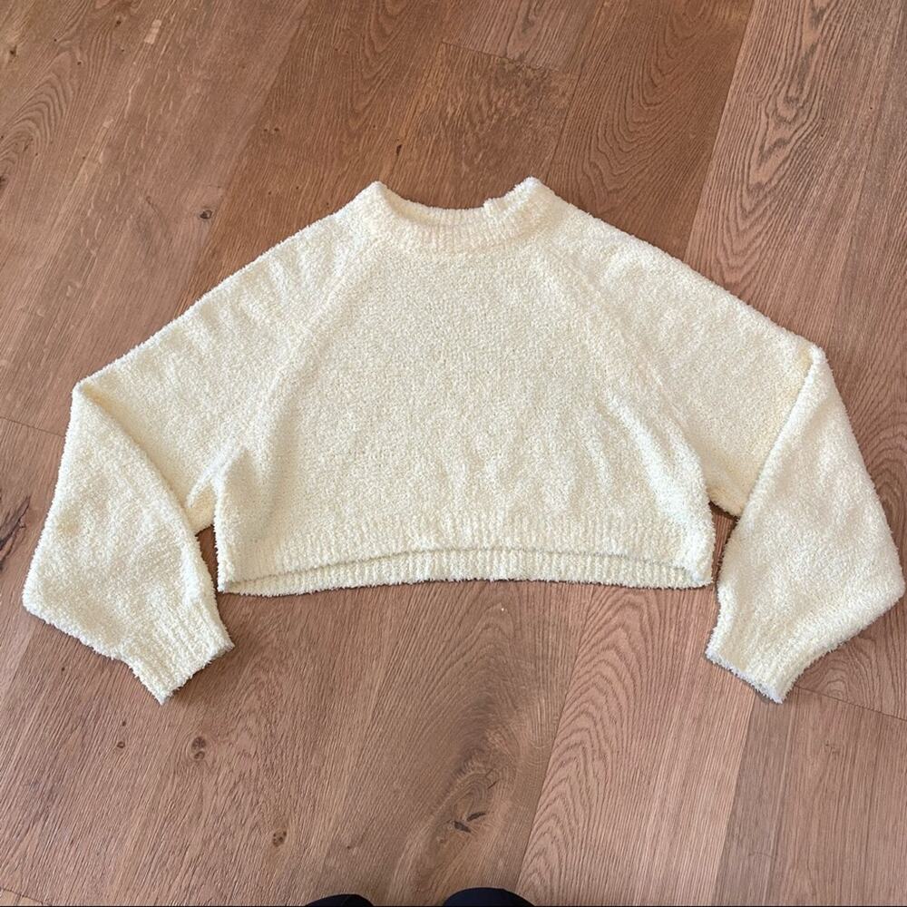 Nia - Cropped Raglan Knit Sweater in Lemon